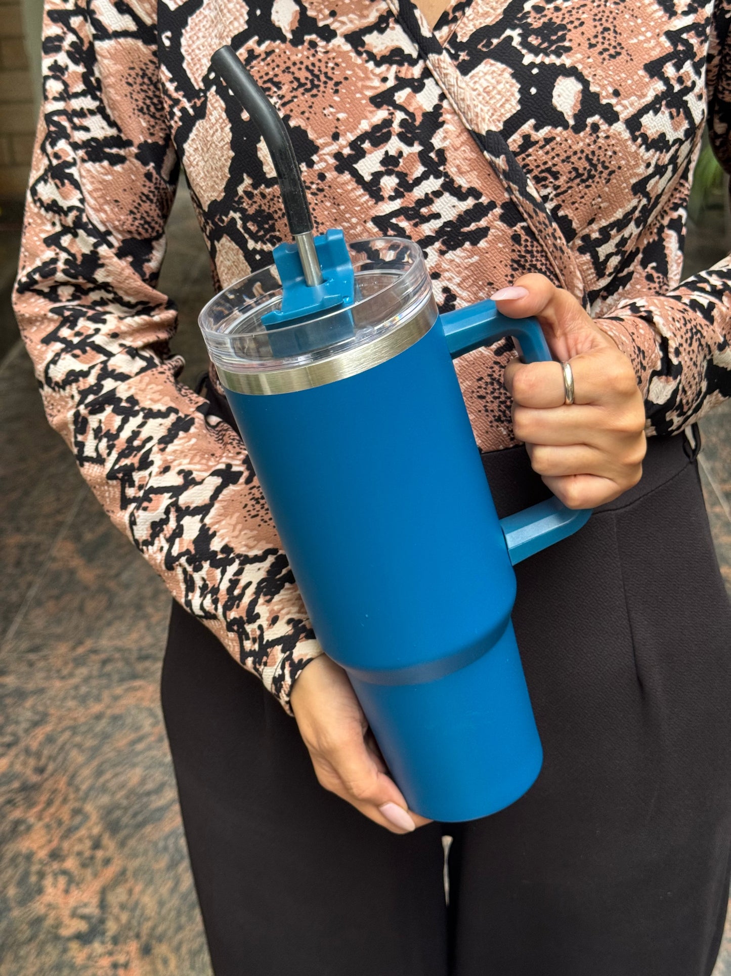 Sip n Chill Tumbler (1200ML)