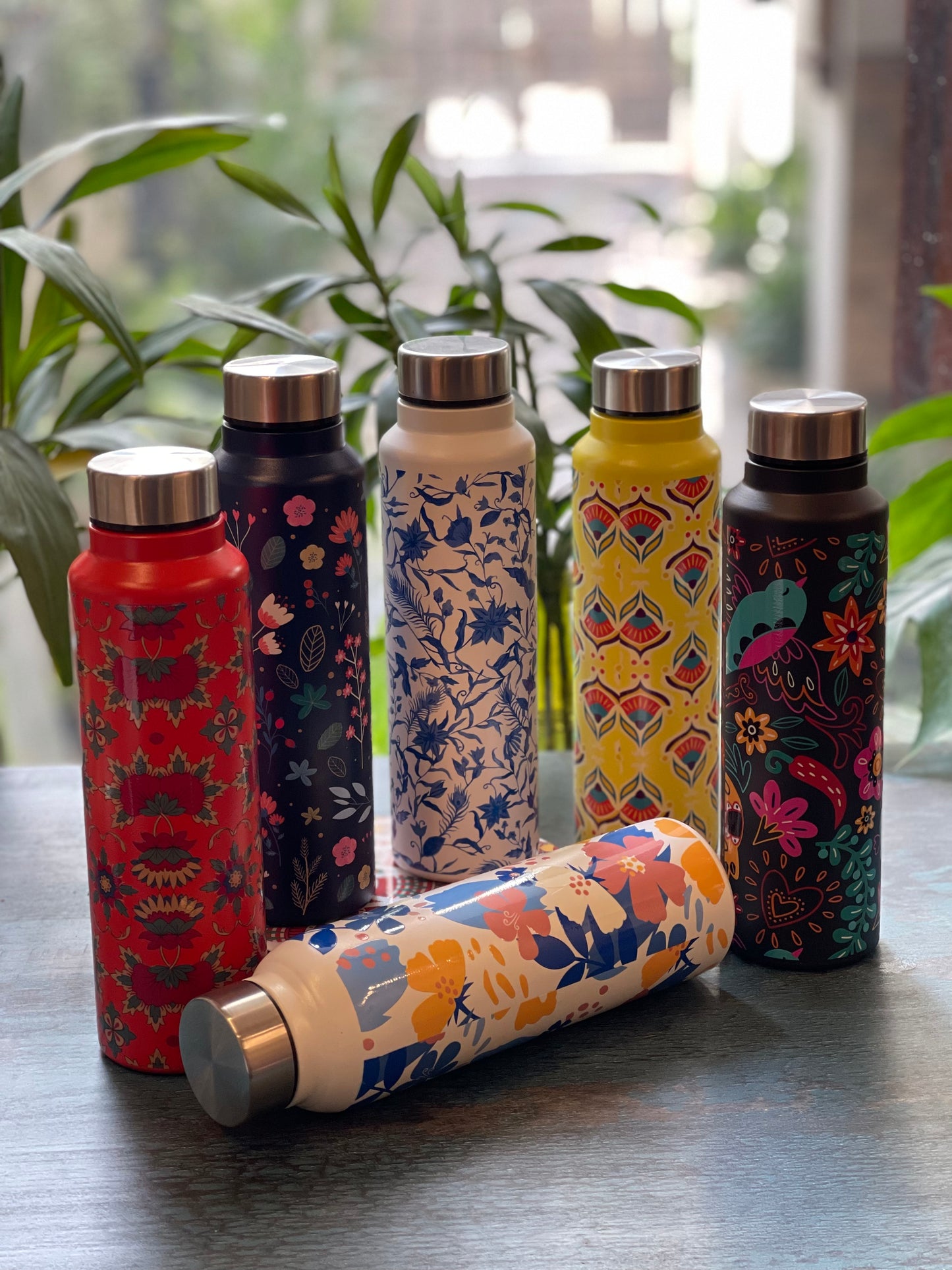 Festive Stainless Steel Bottle (1000 ML)