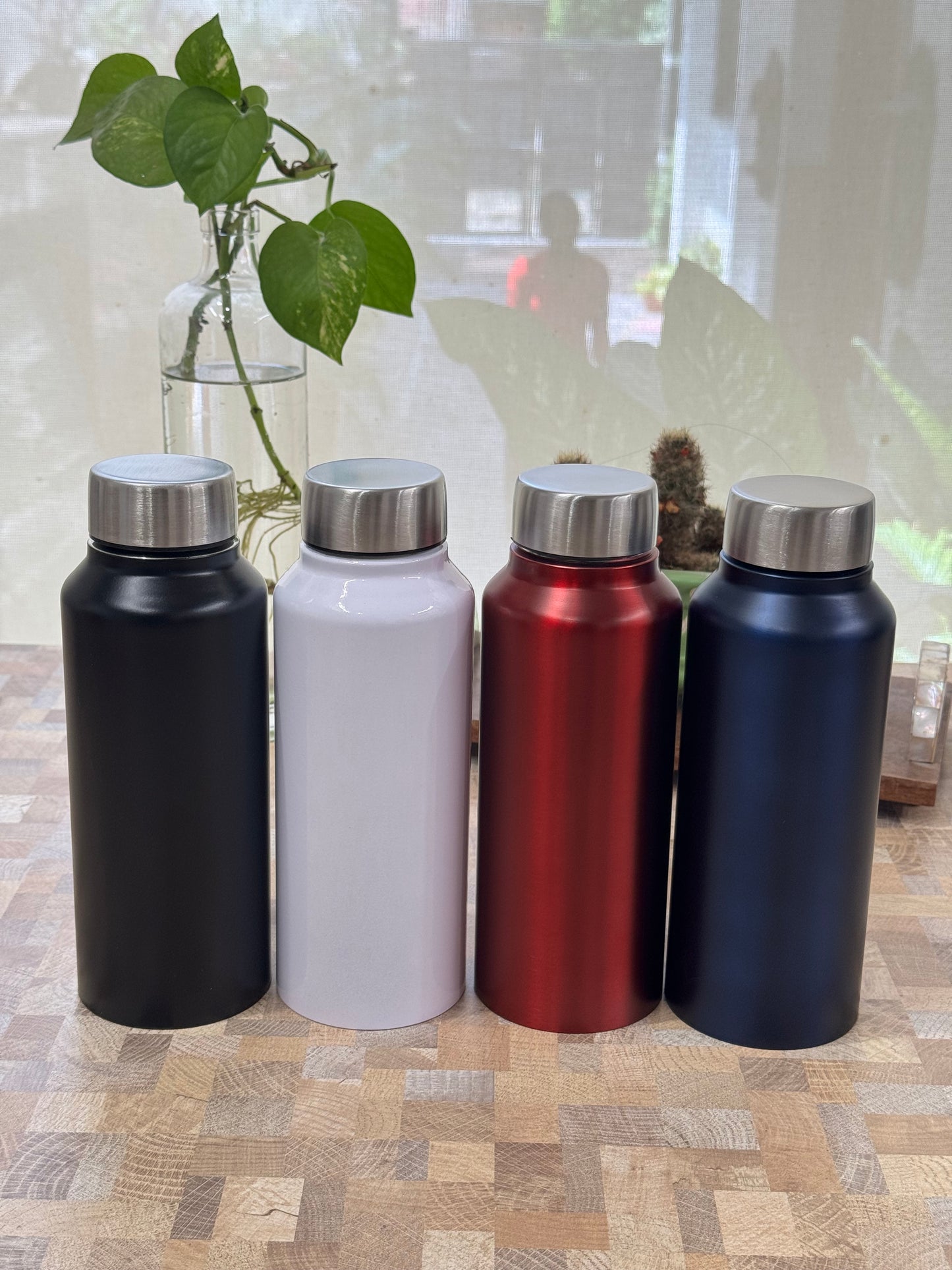 AquaBee Personalised stainless steel bottle (750ml)