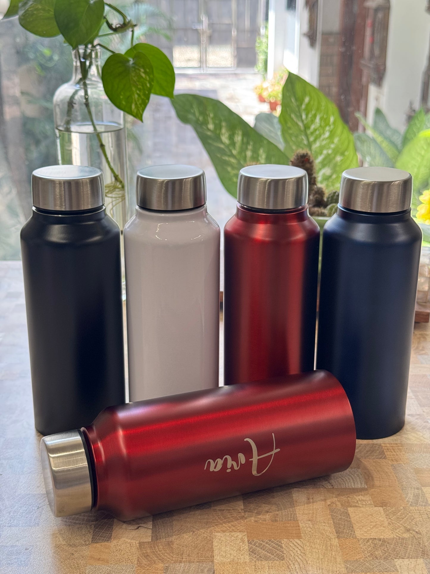 AquaBee Personalised stainless steel bottle (750ml)