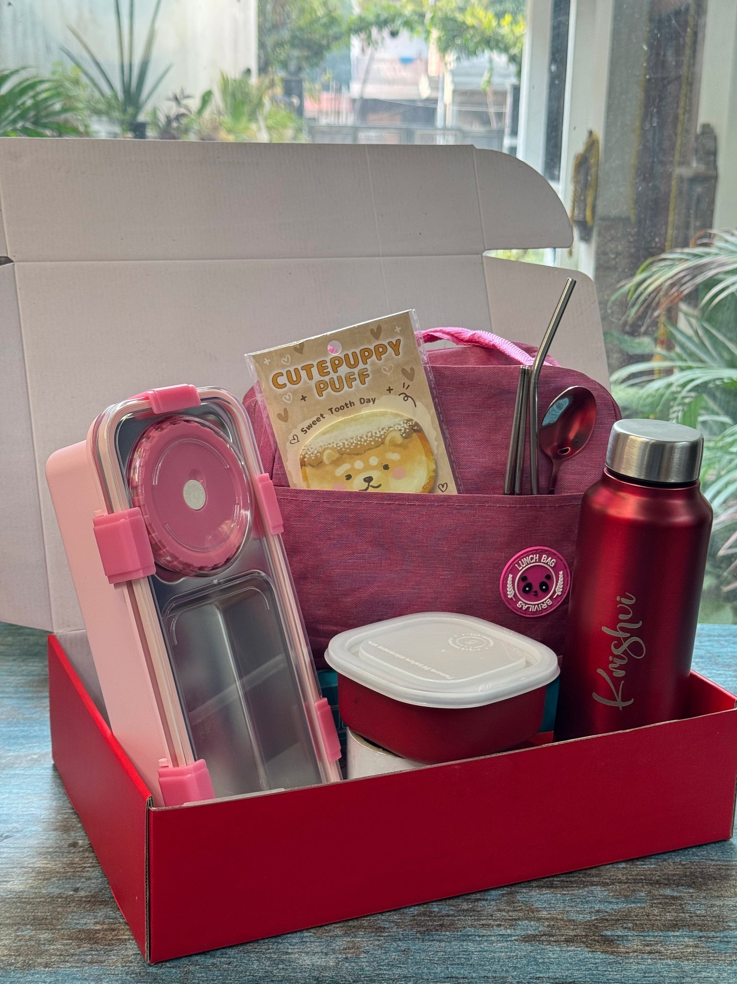 Work Day Blush Meal Hamper