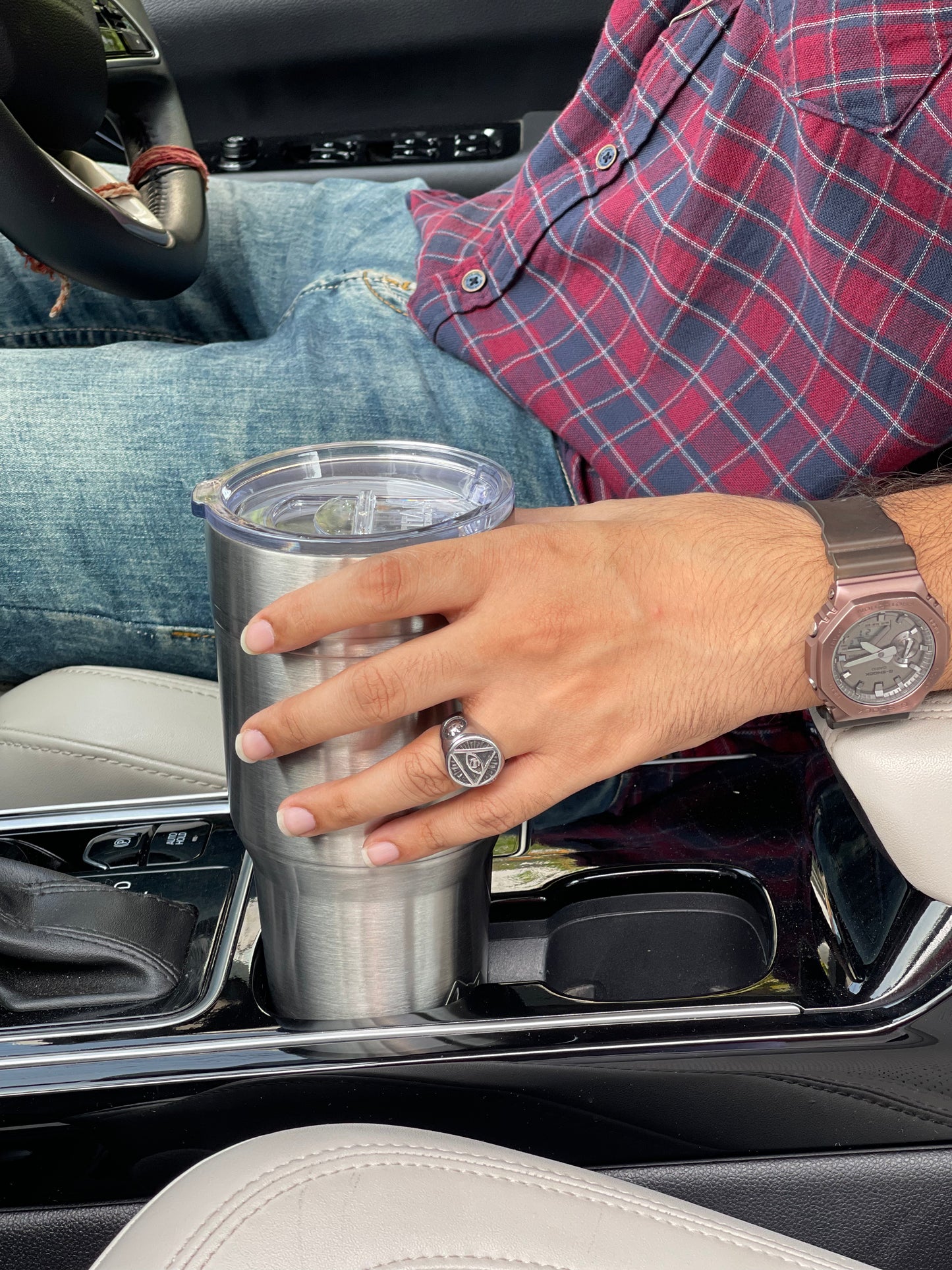 Titan Hydro Tumbler (900 ML)