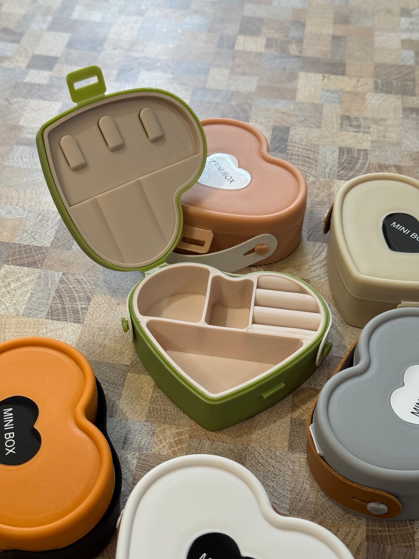 Tiny Heart Accessory Box