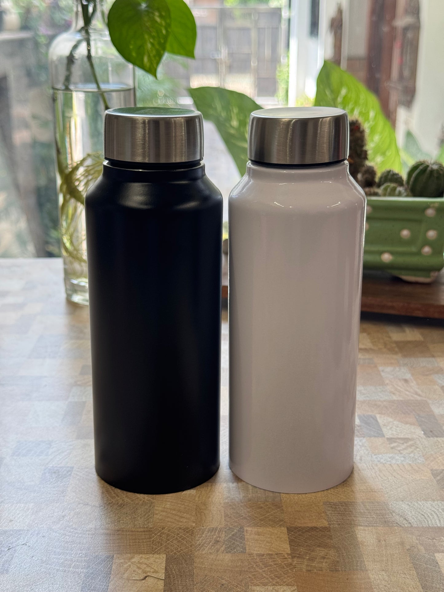 AquaBee Personalised stainless steel bottle (750ml)