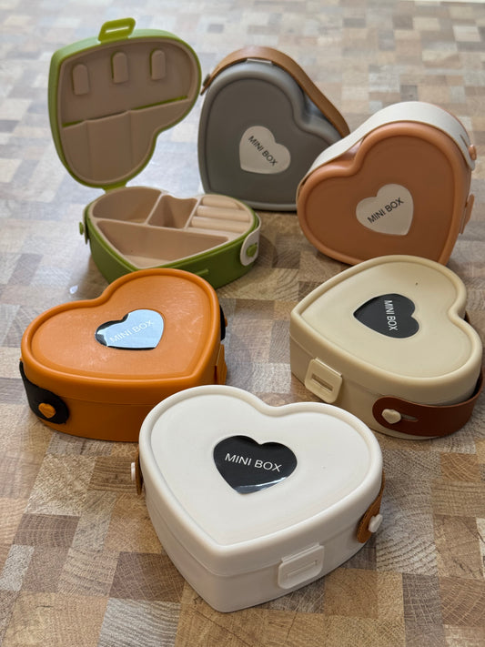 Tiny Heart Accessory Box