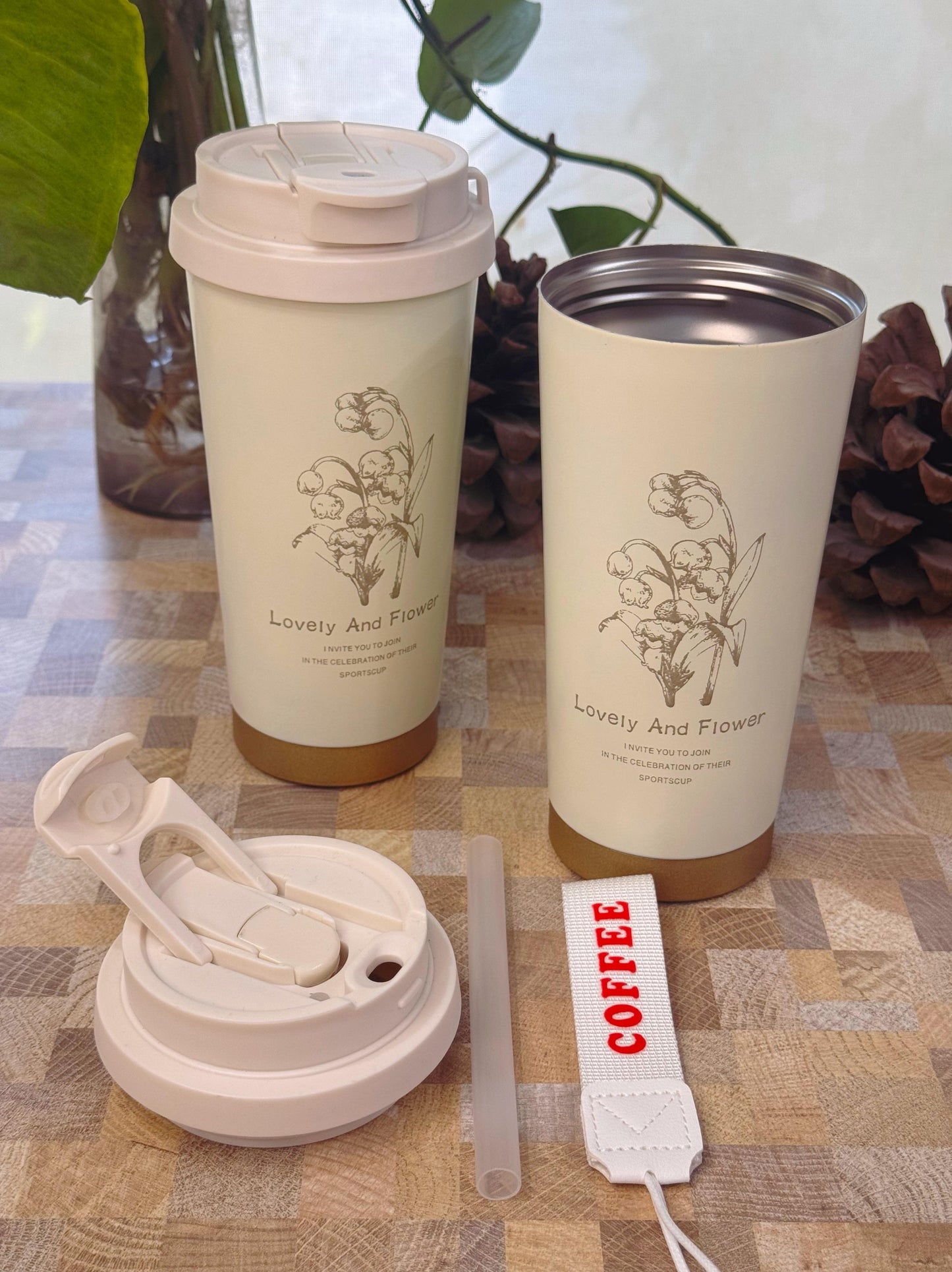 Golden Lily Floral Travel Flask – 380ml Premium Vacuum Coffee Mug with Coffee Charm Tag