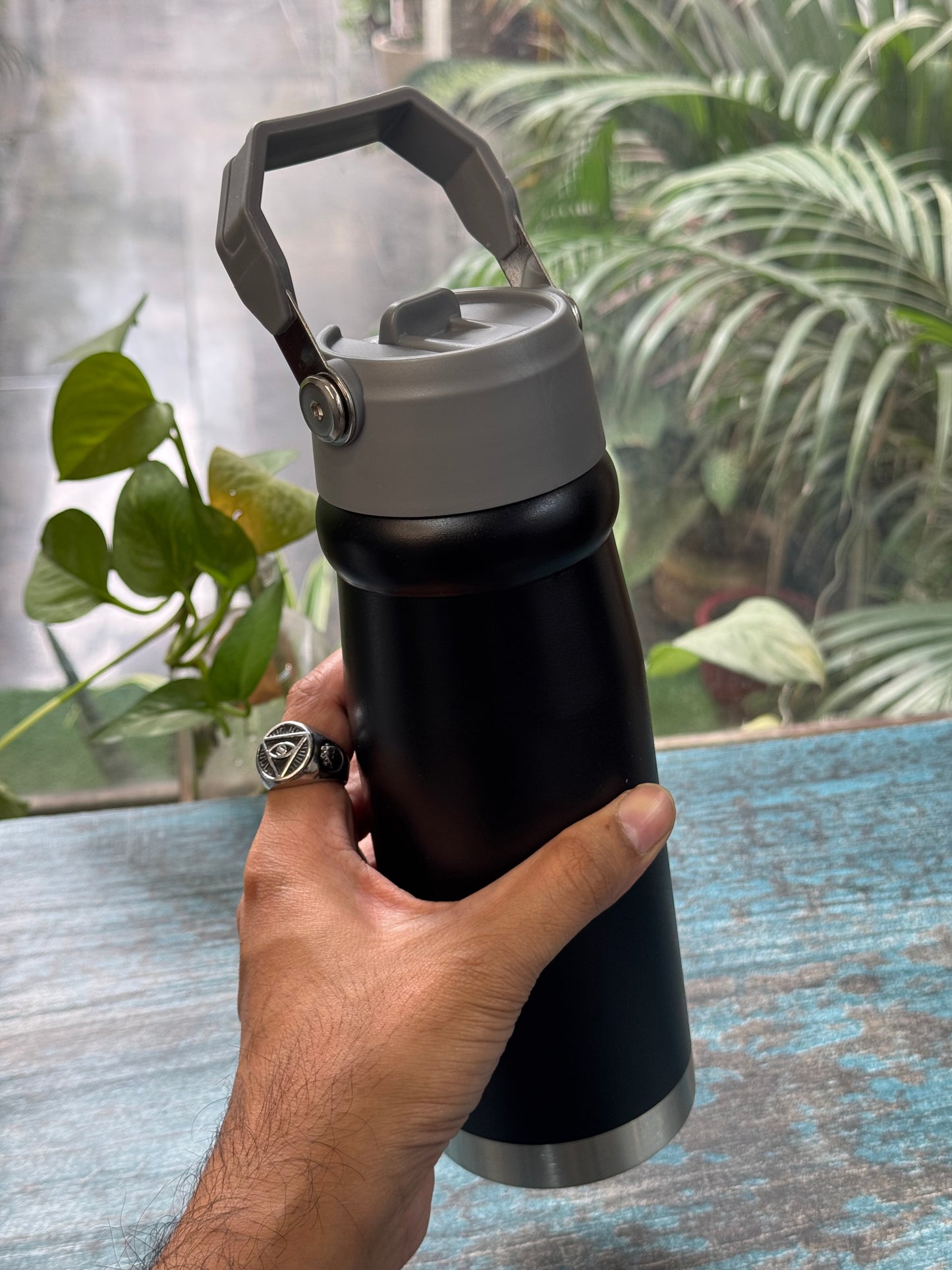 Aqua Prime Vacuum Insulated Bottle