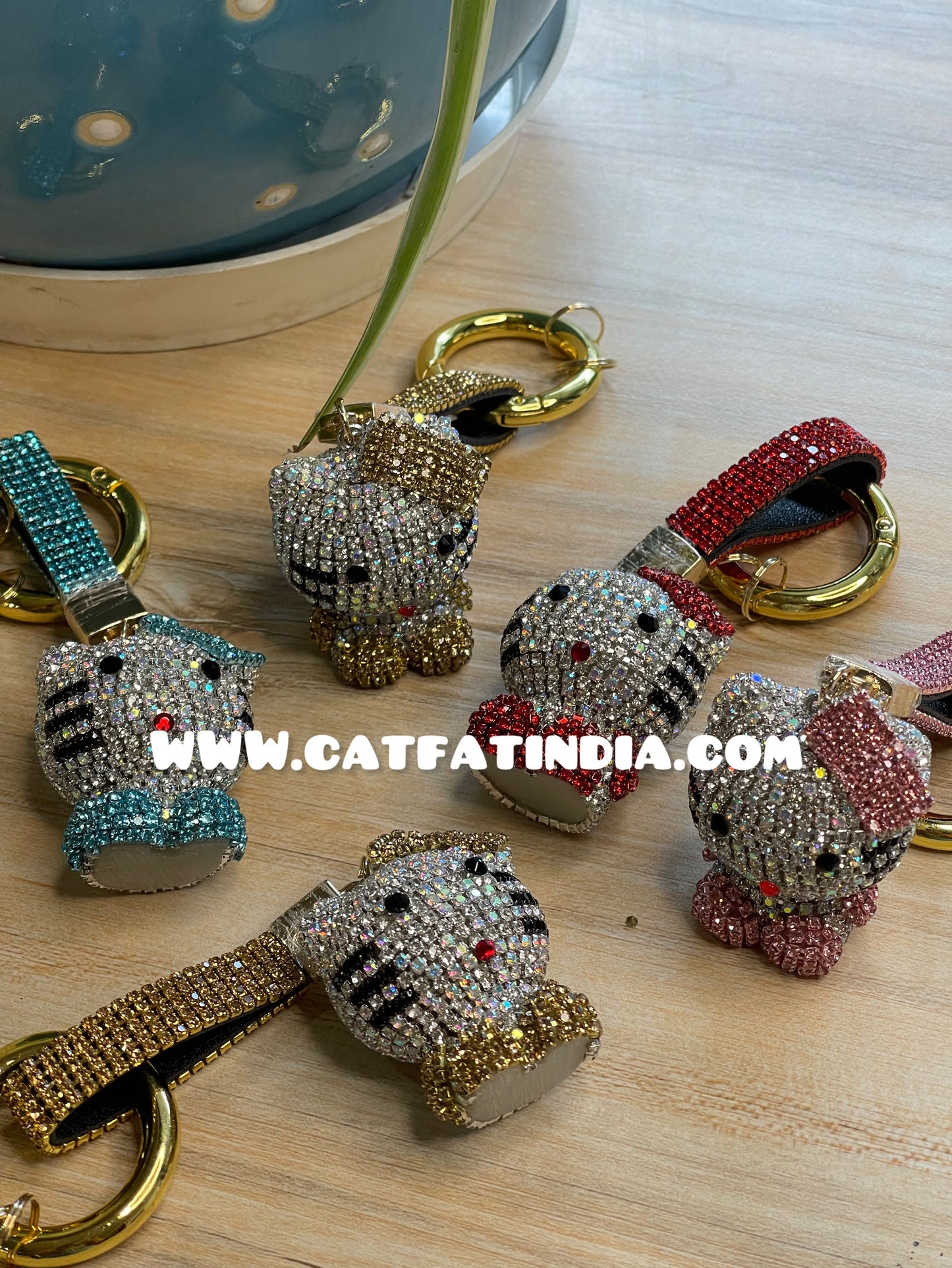 swarovski Hello kitty keychain