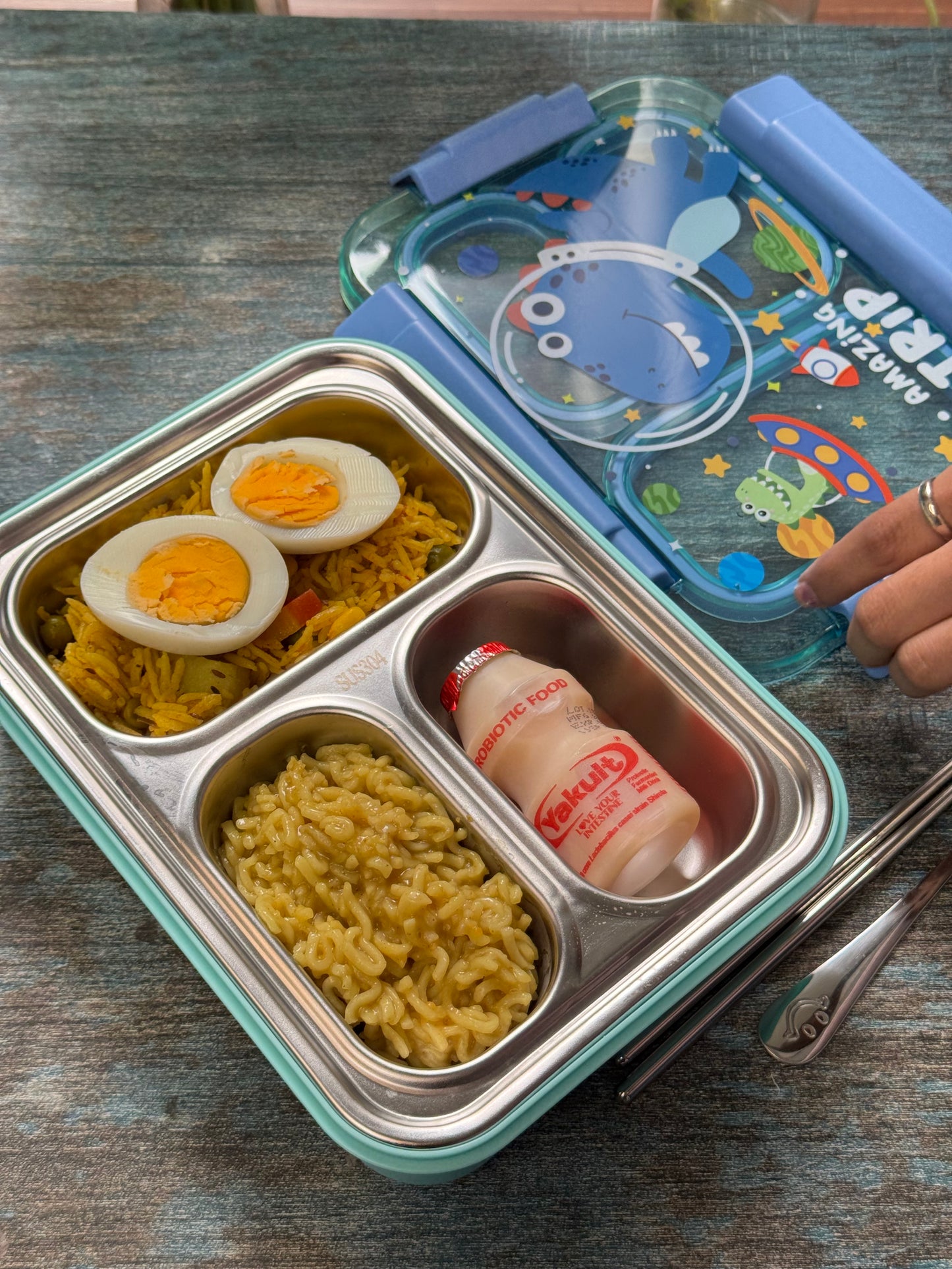 Kids Meal Magic lunch box