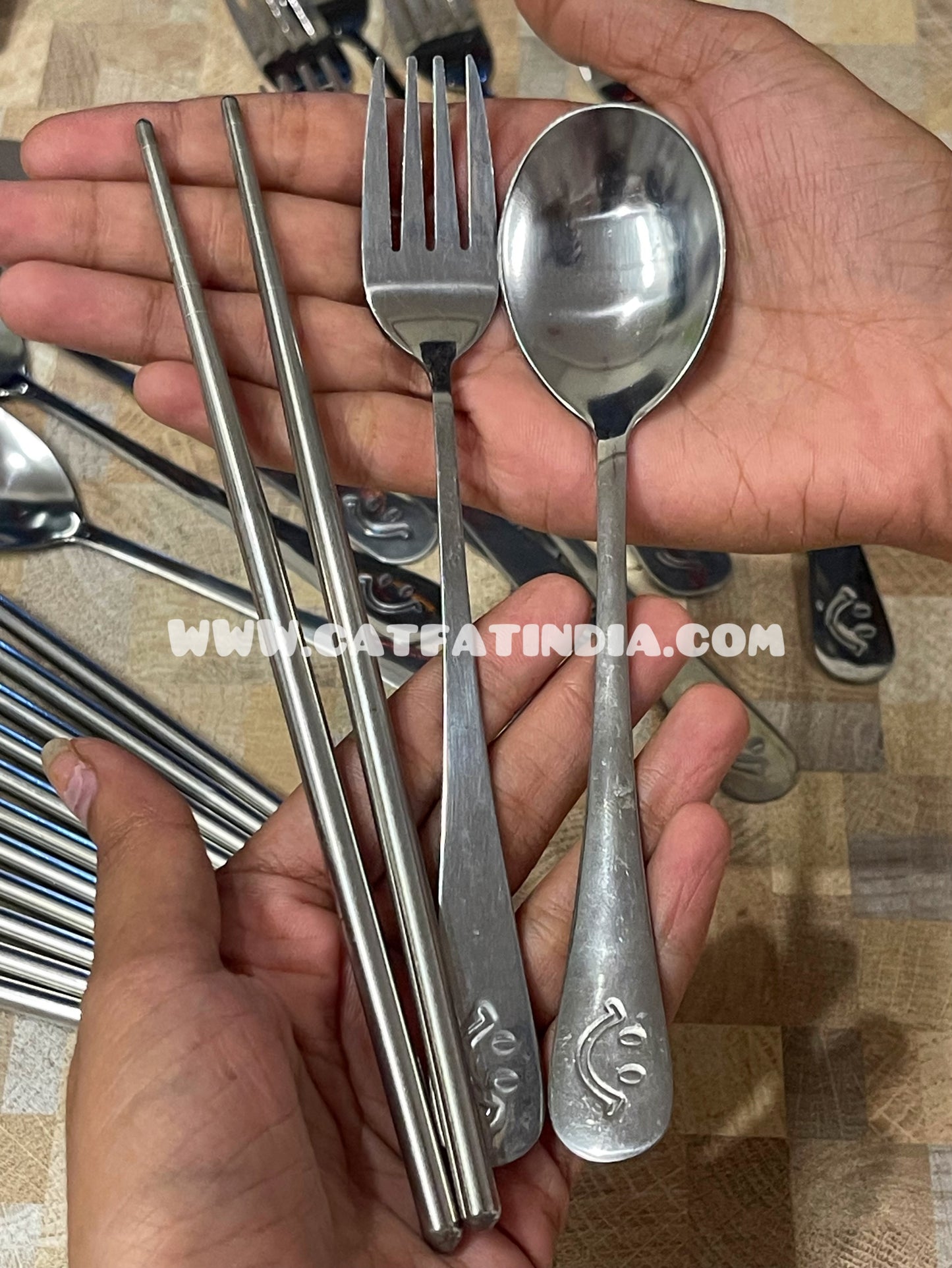 Stainless steel cutlery set