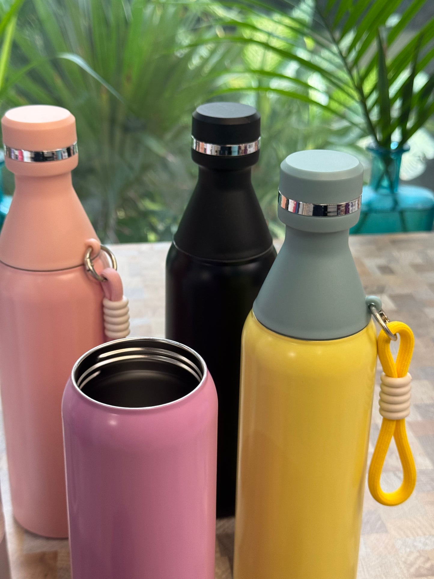 Smart Flip Sip & Flow Insulated Bottle
