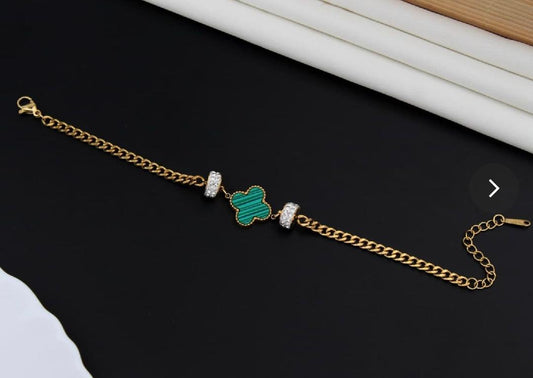 Flower Clove Bracelet