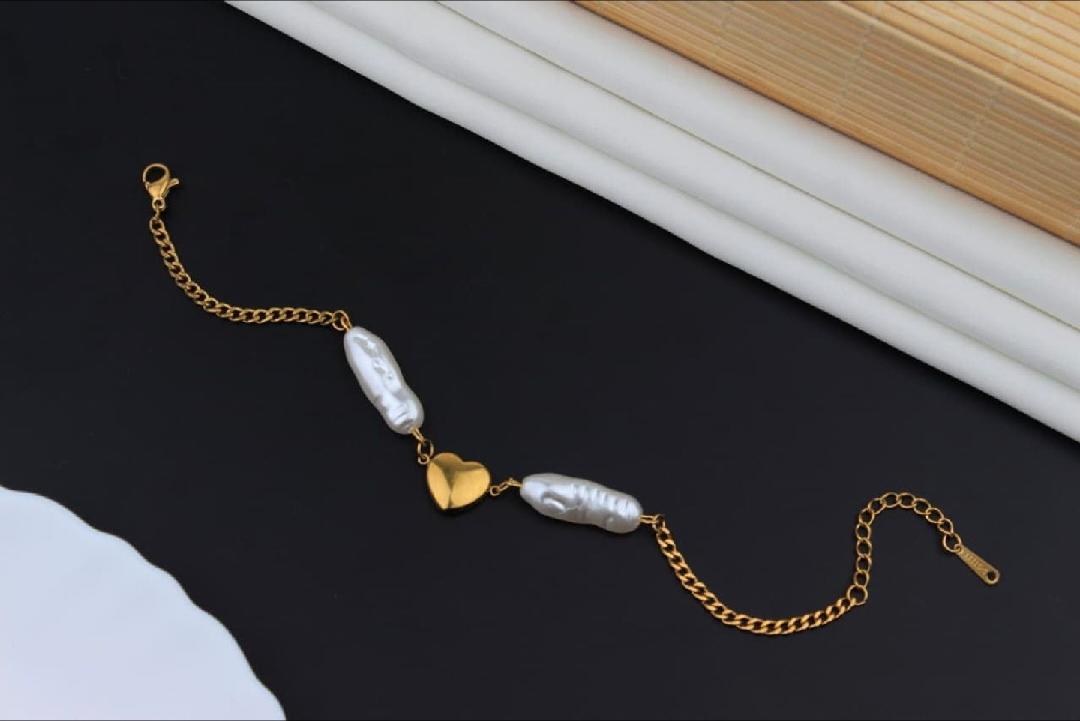Pearl Heart Bracelet