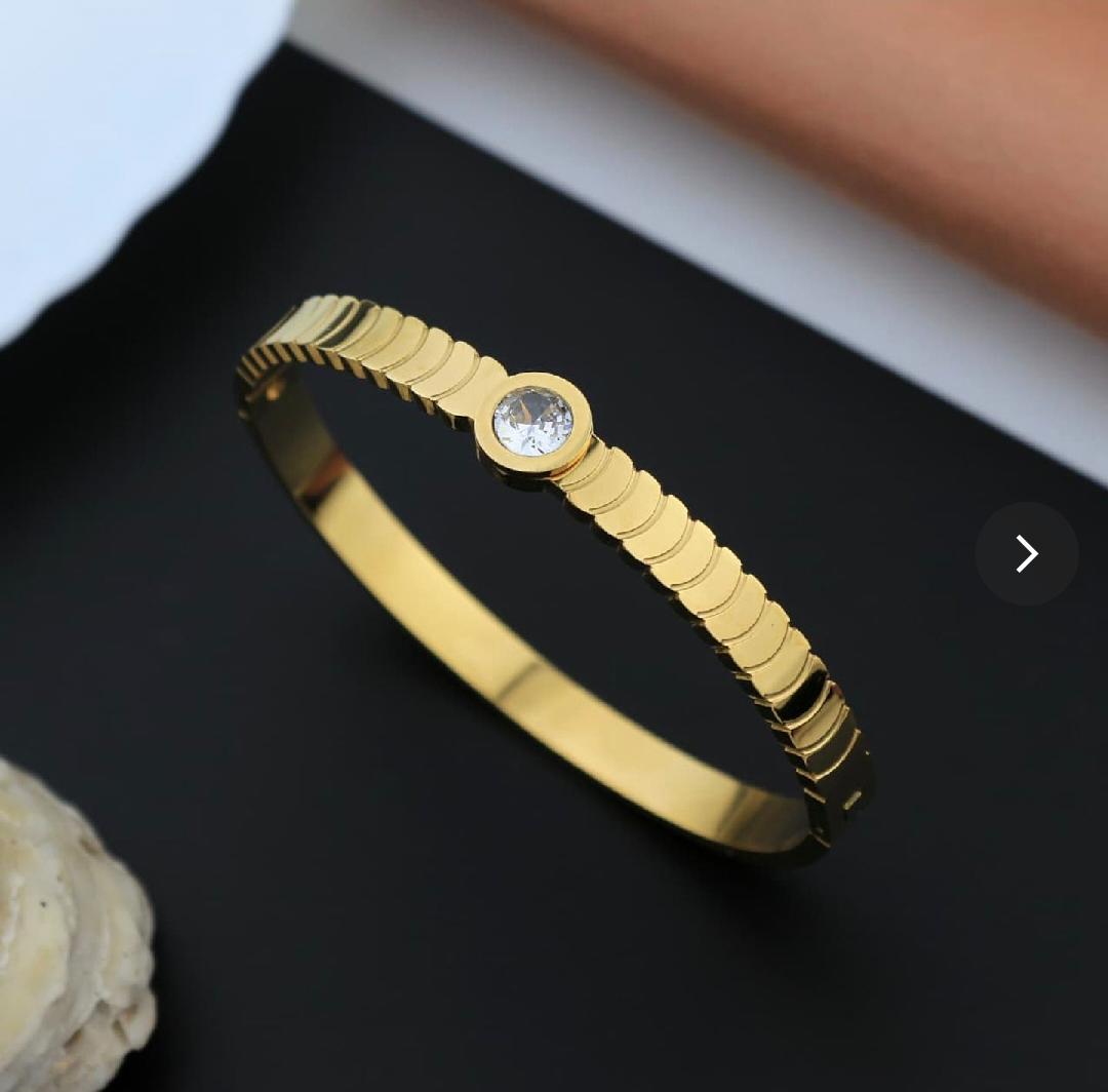 Unique Diamond Kada