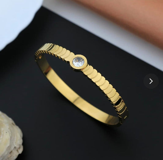 Unique Diamond Kada